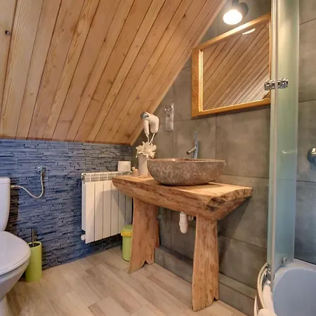 Orla Village Bukowina Homestay